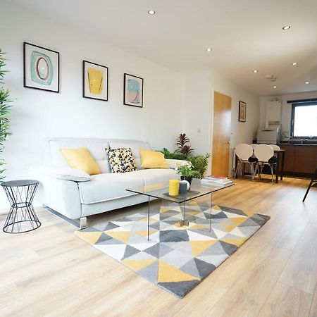 Perfectly Located Stunning Apartment London Bagian luar foto